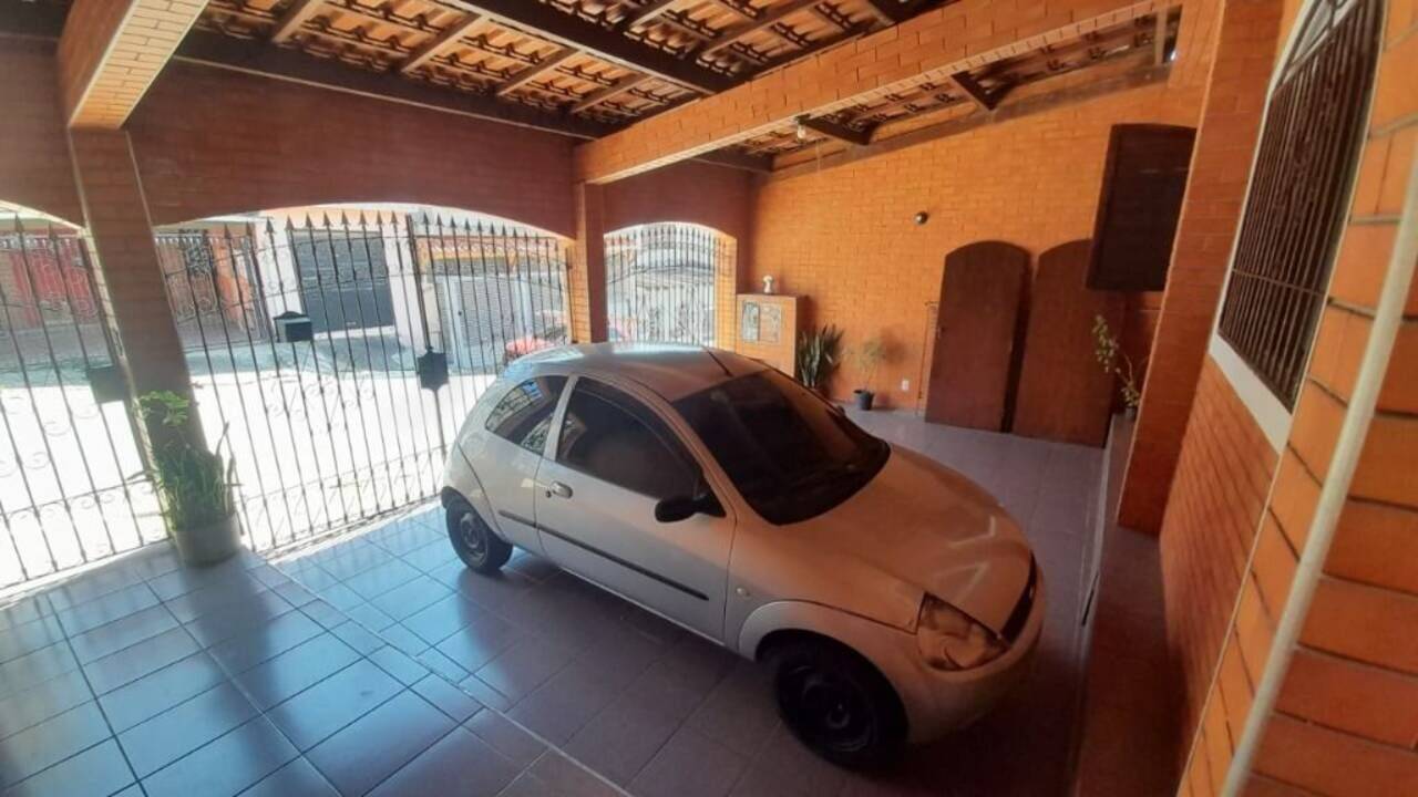 Casa, 3 quartos, 160 m² - Foto 2