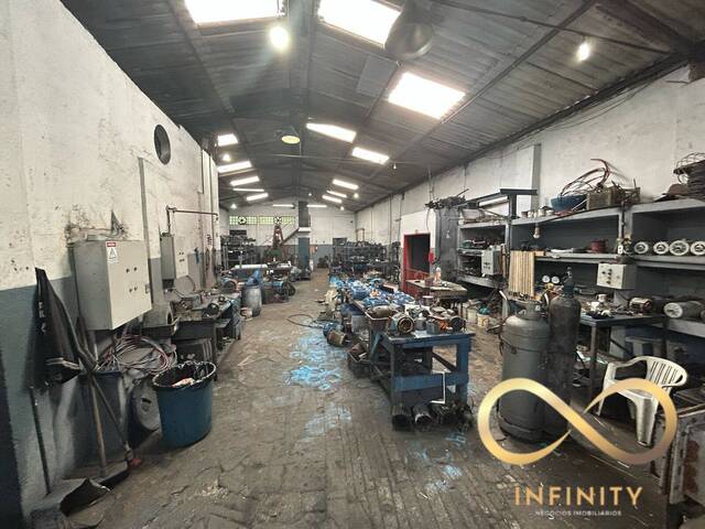 Locação em Jardim Caguassu - São Paulo